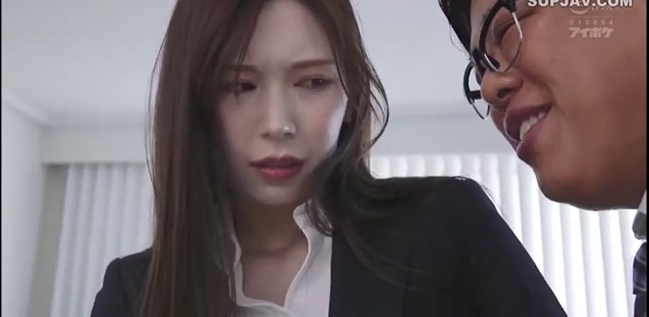 欧美第八色在线,メイリン モデルコレクション メ,观看免费无删减完整版